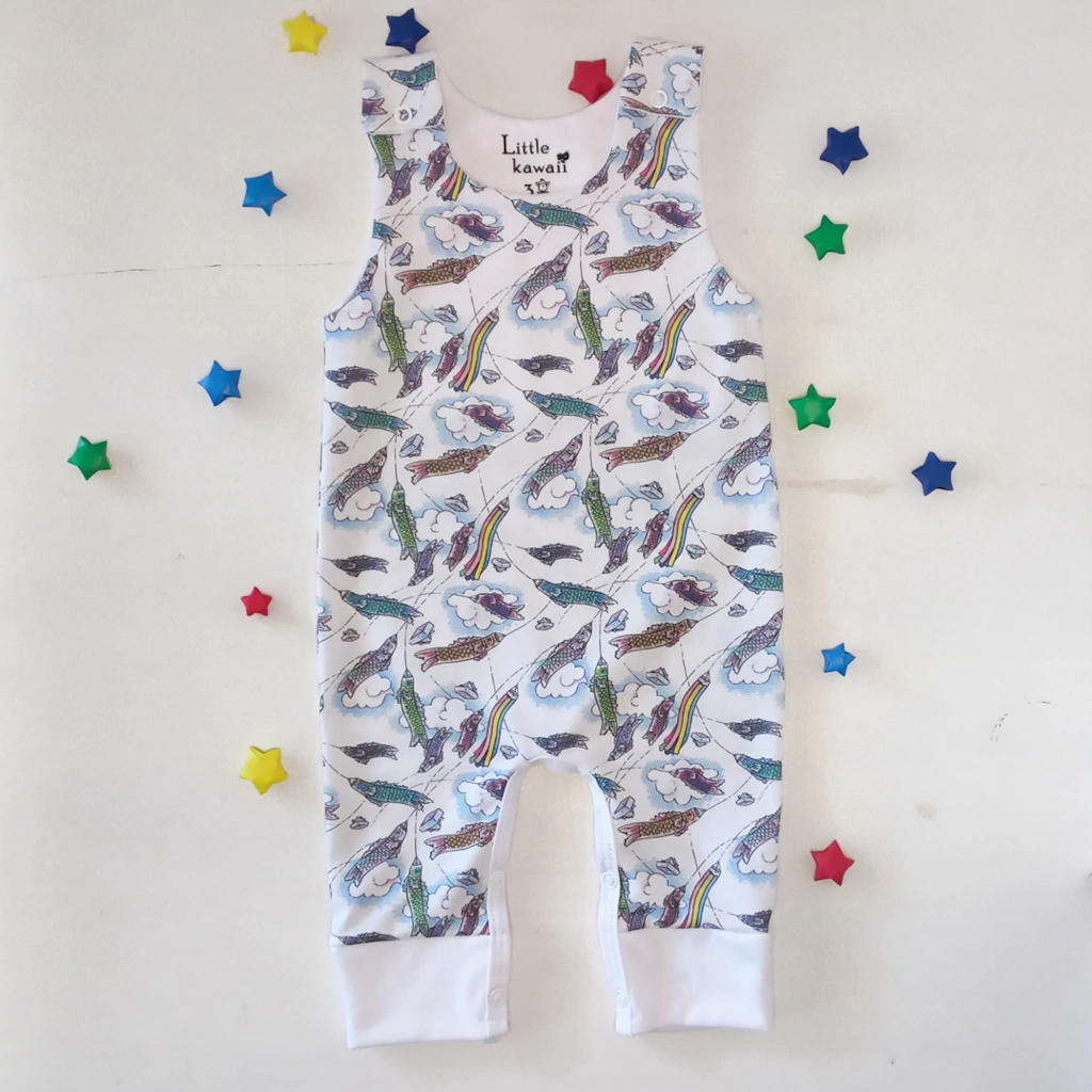 Jardinerito de bebé koinobori