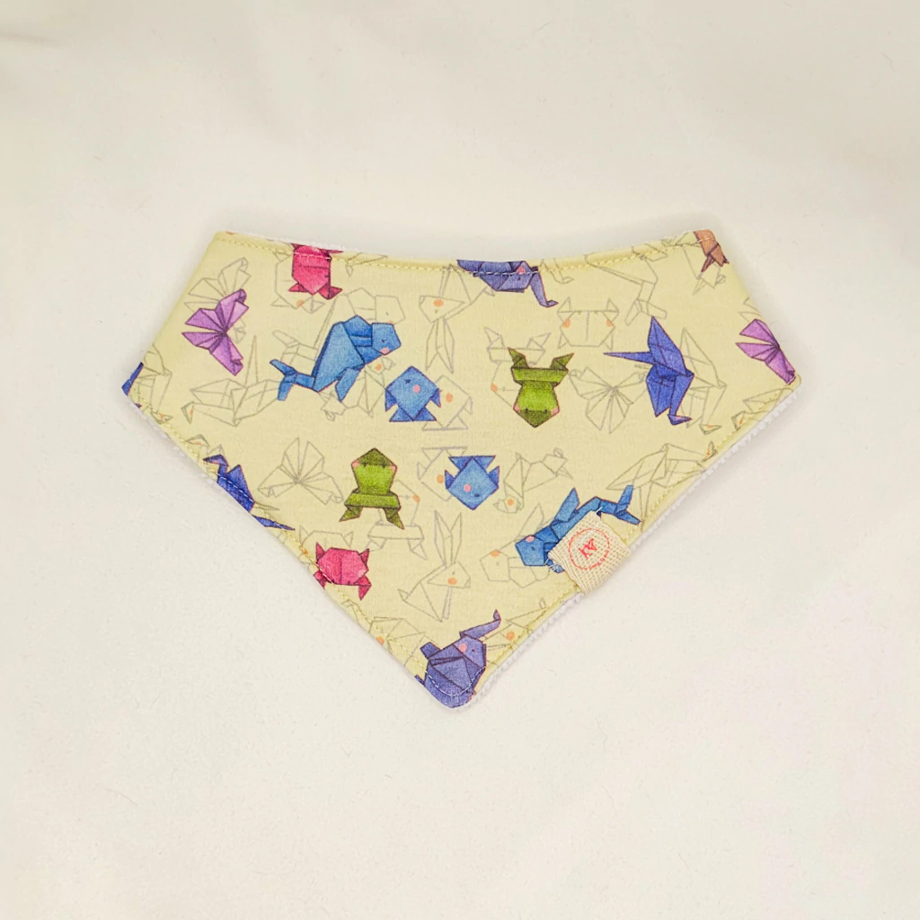 Babero bandana origami