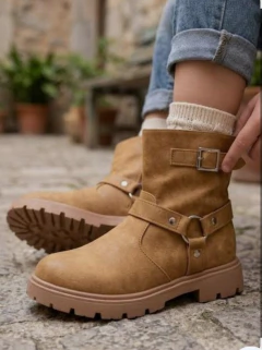 BOTAS ANAHI en internet