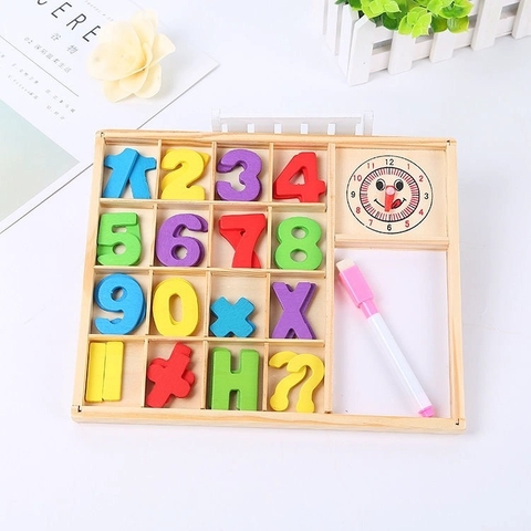 Caja didáctica de madera con números, signos y pizarra - MT