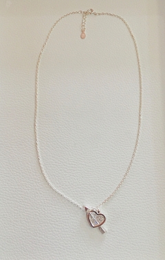 COLLAR CORAZON Y FLECHA - R y C joyas