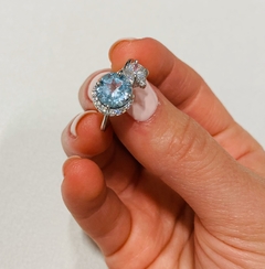 Anillo oro 18 kltes engarsado con grifas y engarsado a mano en internet