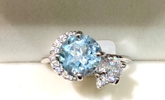 Anillo oro 18 kltes engarsado con grifas y engarsado a mano - comprar online