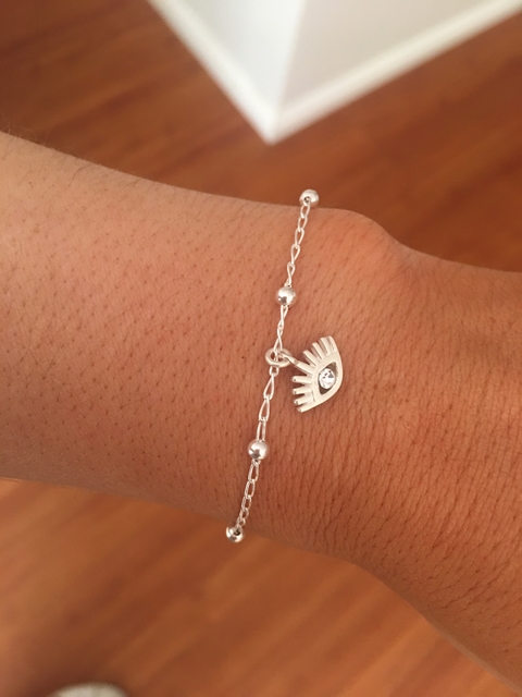 ojito y pestañas cubic