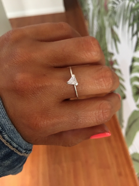 Anillo triangulo cubic