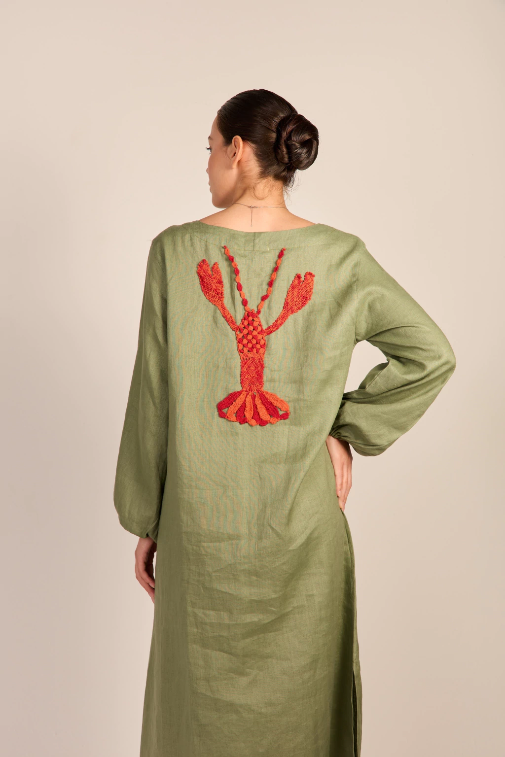 Vestido em linho lagosta verde