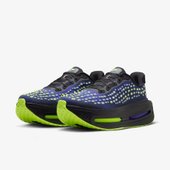 NIKE VOMERO PREMIUM BLACK VOLT GLOW na internet