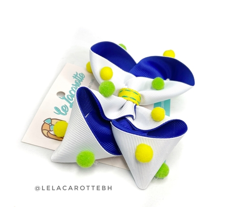 Laço pompons Copa
