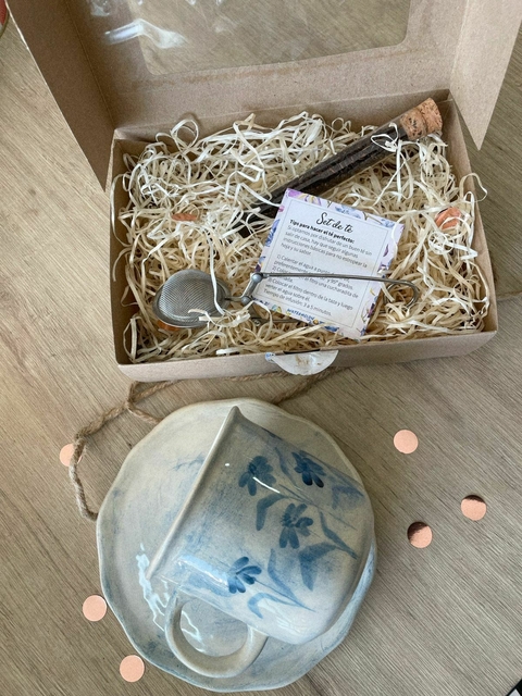 SET TAZA ARTESANAL + TÉ EN HEBRAS + BOX DE REGALO