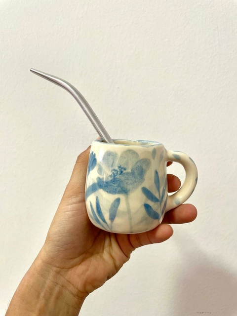 MATE FLORES AZULES ARTESANAL