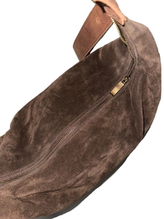 CARTERA MEDIALUNA SUEDE - Fierro Gaucho