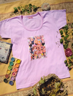 Remera Sabrina: Capsula ¡Vivan Las Alium Trivias! en internet