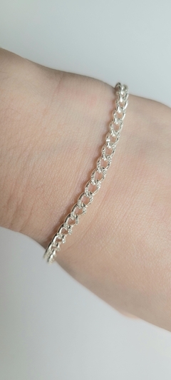 Pulsera Grumet satinada maciza