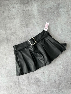 Skort engomada