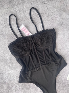 Body Maia en internet