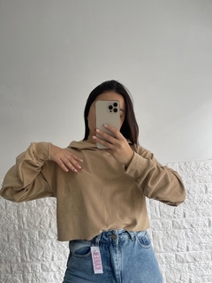 Buzo crop beige