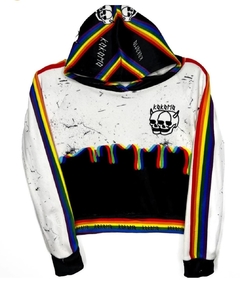 Buzo Crop Plush Distortion en internet