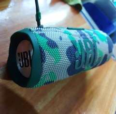 Parlante JBL Flip 6 - comprar online
