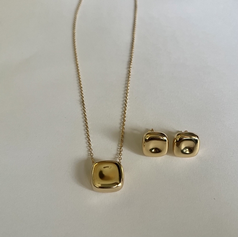 Conjunto quadradinho em prata 925 e banho ouro