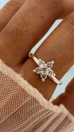 ANILLO FLORCITA PLATA LAMINADA en internet