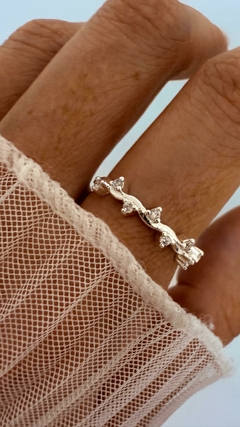 ANILLO VALERIA PLATA LAMINADA en internet