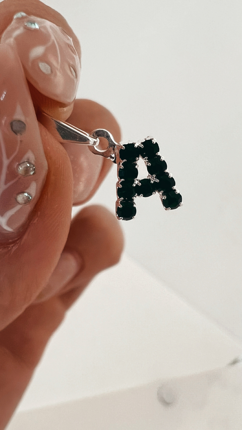 DIJE LETRITAS ESMERALDA BP