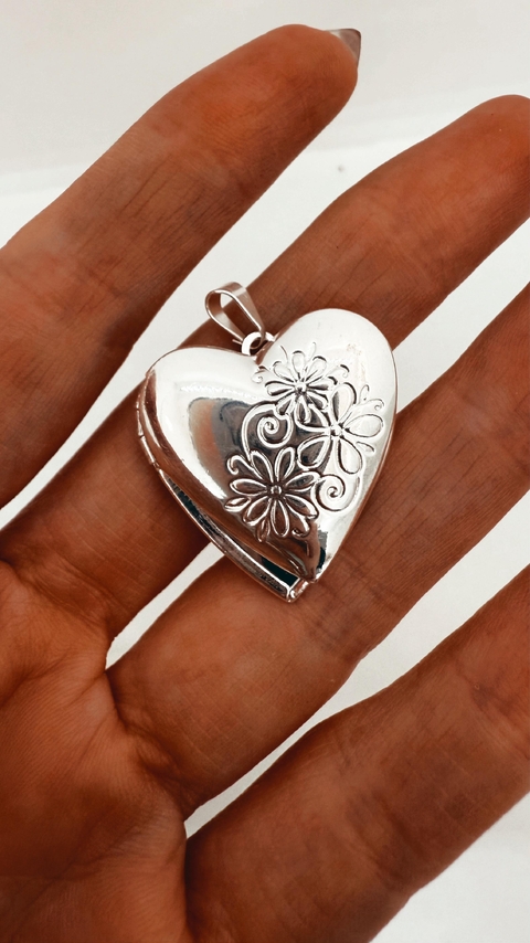 RELICARIO MARIA PLATA LAMINADA - comprar online