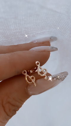 AROS CLAVE ORO 18 K BP