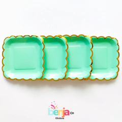 PLATO CUADRADO VERDE BORDE DORADO 7" - 18,5cm X8