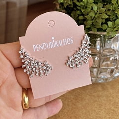 Br 0298-1: Brinco ear cuff cravejado. Banho ródio branco.