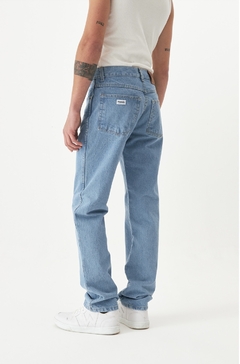 Jean Wrangler Montana Celeste en internet