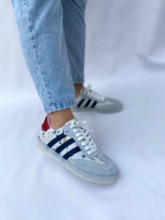 Imagen de ZAPATILLAS GALA