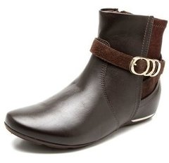 Bota Feminina Comfortflex Em Couro Salto Baixo Embutido Nova