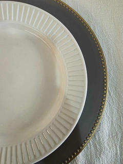 Plato de Sitio Grey & Gold LINE - comprar online