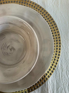Plato de Sitio Gold & Grey DOT - tienda online