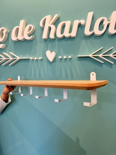 Perchero con estante - comprar online