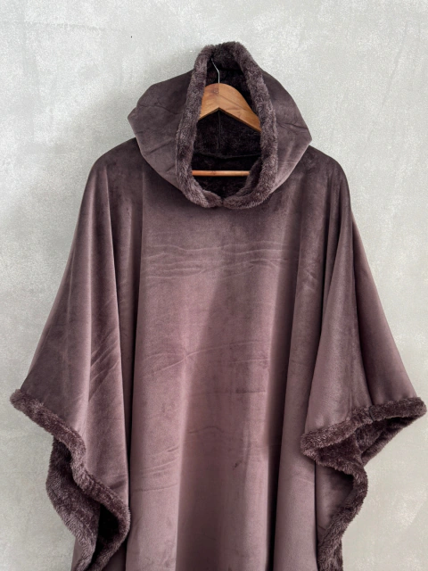 PONCHO REFUGIO - MALBEC