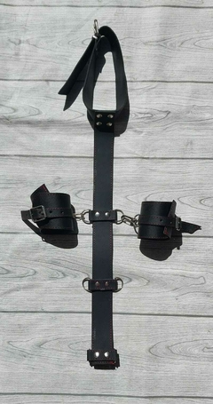 COLLAR INMOVILIZADOR ESPOSAS CON MOSQUETÓN