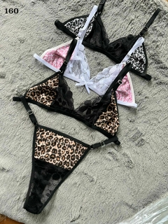CONJUNTO DE LICRA Y ENCAJE - PRINT ROSA (TALLE 3) - comprar online