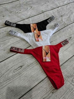 LESS LOVE SECRET- ROJO en internet