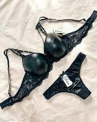 CONJUNTO AMY-NEGRO (TALLE 95) en internet
