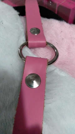 CHOKER CUERO CON ARGOLLA (ROSA)