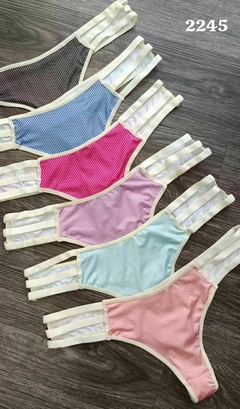 LESS 3 TIRAS - LILA - comprar online