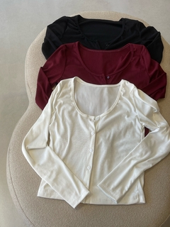 Remera botones Brenda