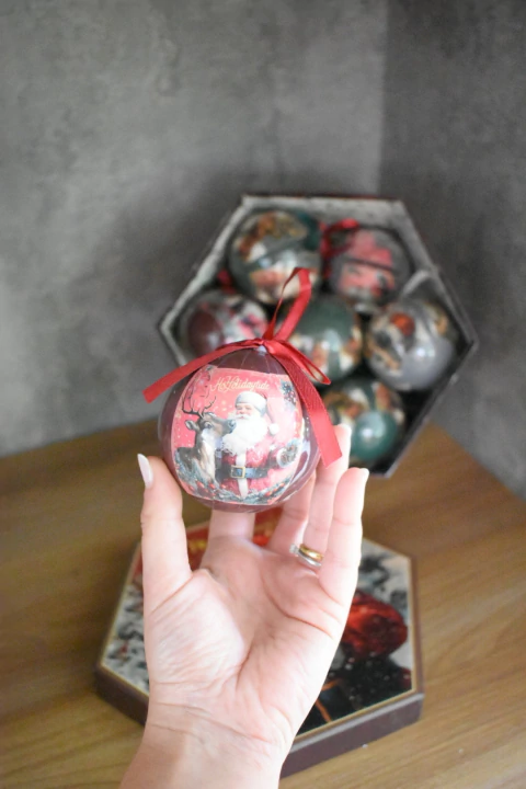 CAJA BOLAS REGALO 7,5 CM X 14 UNIDADES - comprar online
