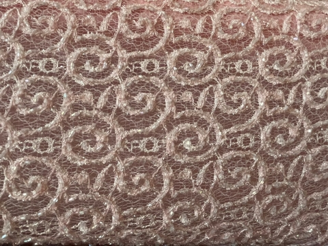 Tul bordado - CORTE: 1,10 mts x 0,40 mts