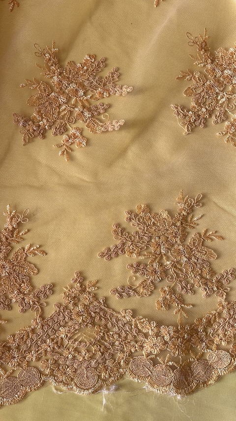 Encaje - CORTE: 1,30 mts x 0,60 mts