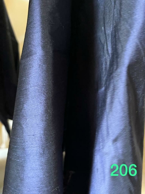 Shantung de seda natural - CORTE: 0.56 mts x 0.93 mts + 0.40 mts x 1.50 mts