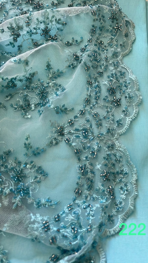 Tul bordado con piedras - CORTE: 1.30 mts x 0.50 mts