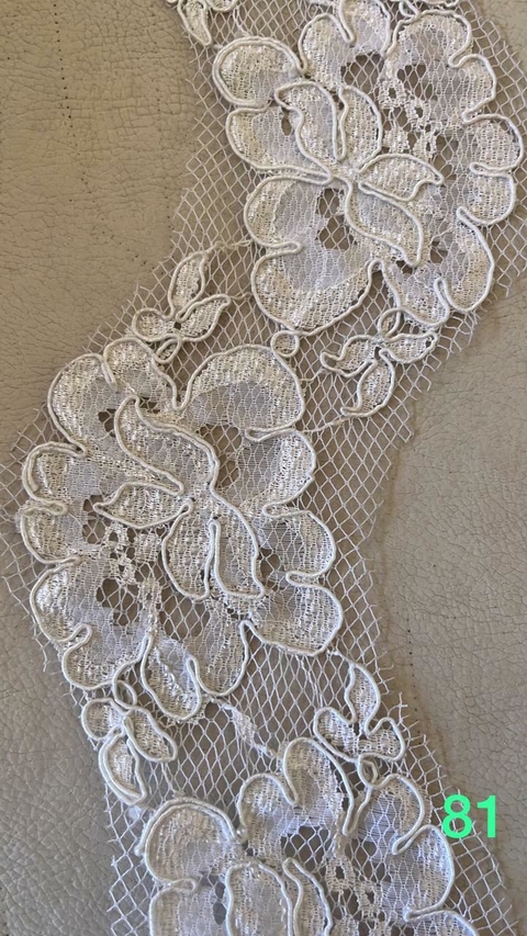 Guarda de encaje - CORTE: 0.47 mts x 0.10 mts